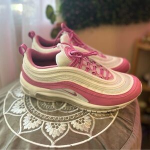 Nike Women's Pink and White Air max